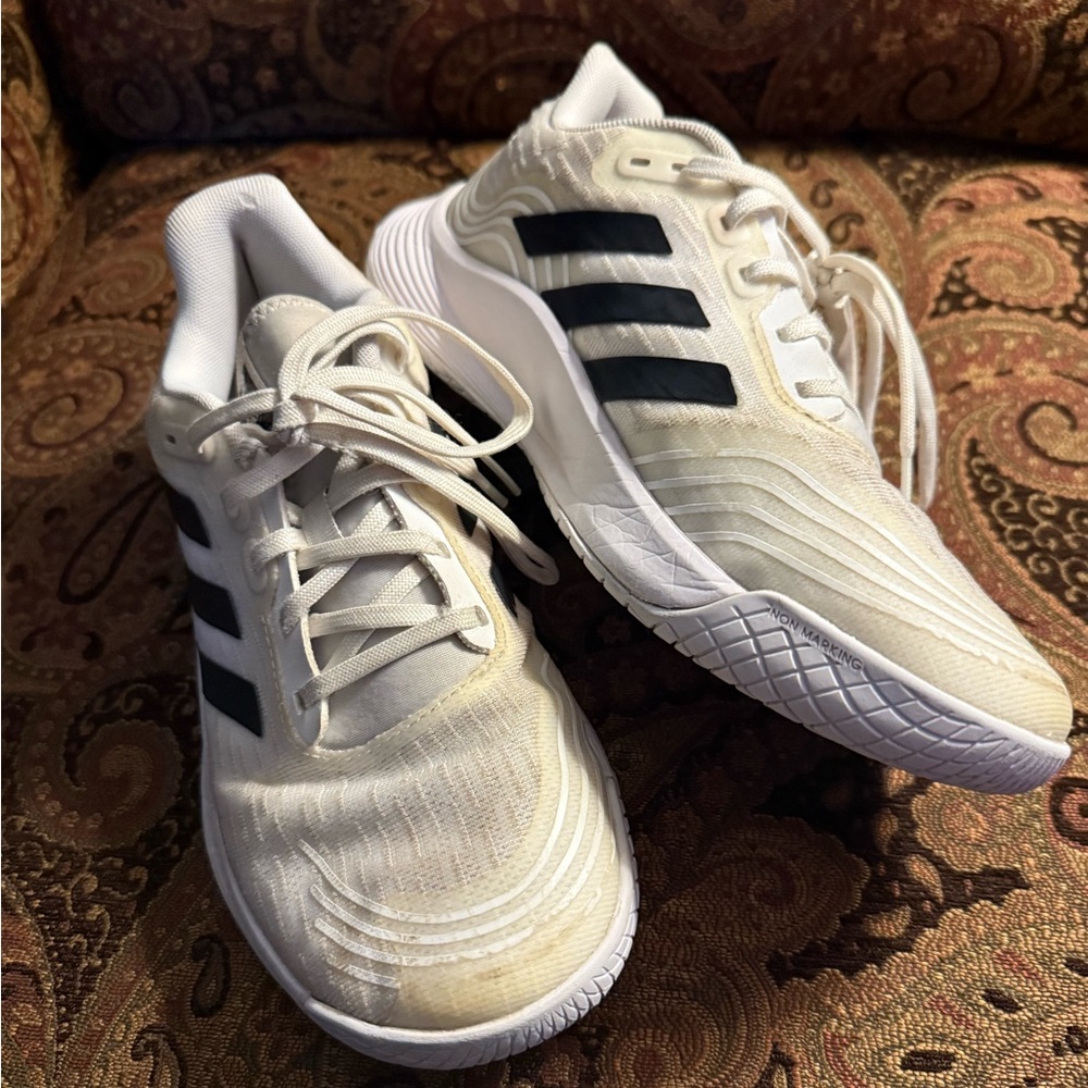 Adidas Women's Court Team Bounce 🏐Volleyball Shoes Size 7